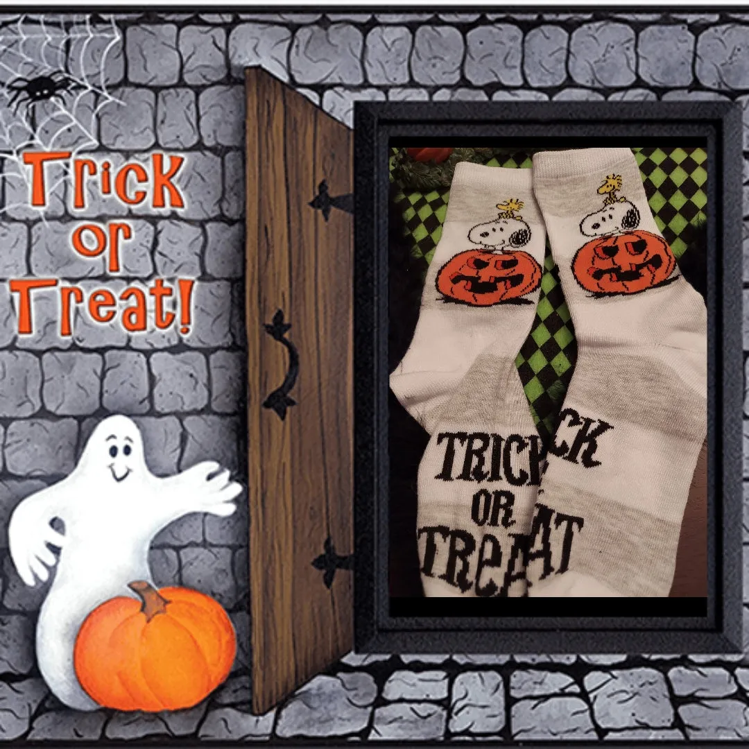 Licensed Peanuts Snoopy or Woodstock Halloween Socks